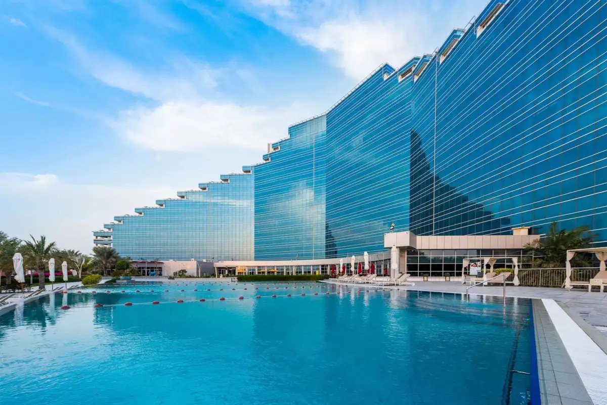 THE ART HOTEL & RESORT AMWAJ ISLANDS