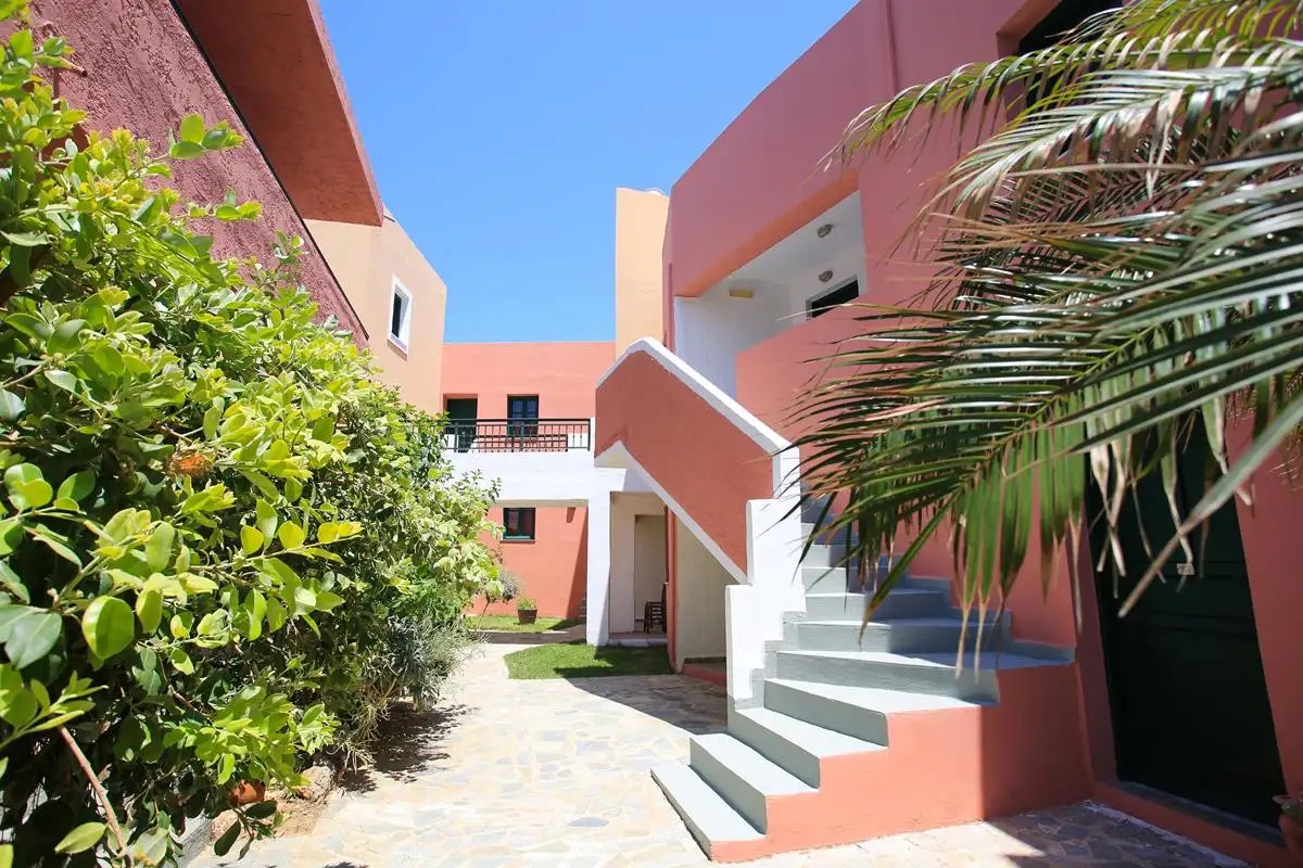 KRI KRI VILLAGE HOLIDAY APT