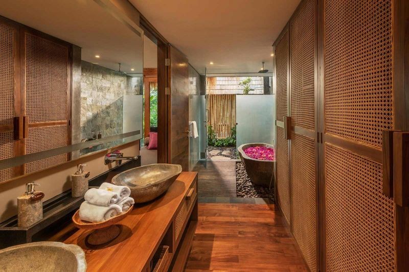 water garden pool suite