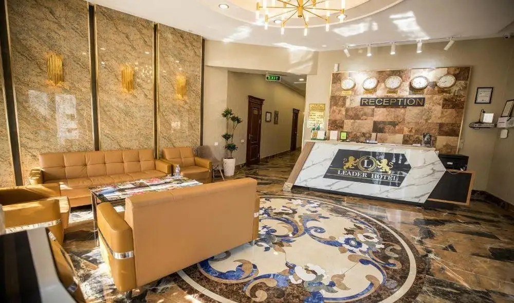 LEADER HOTEL