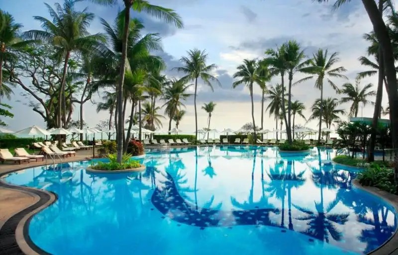 CENTARA GRAND BEACH RESORT & VILLA HUA HIN