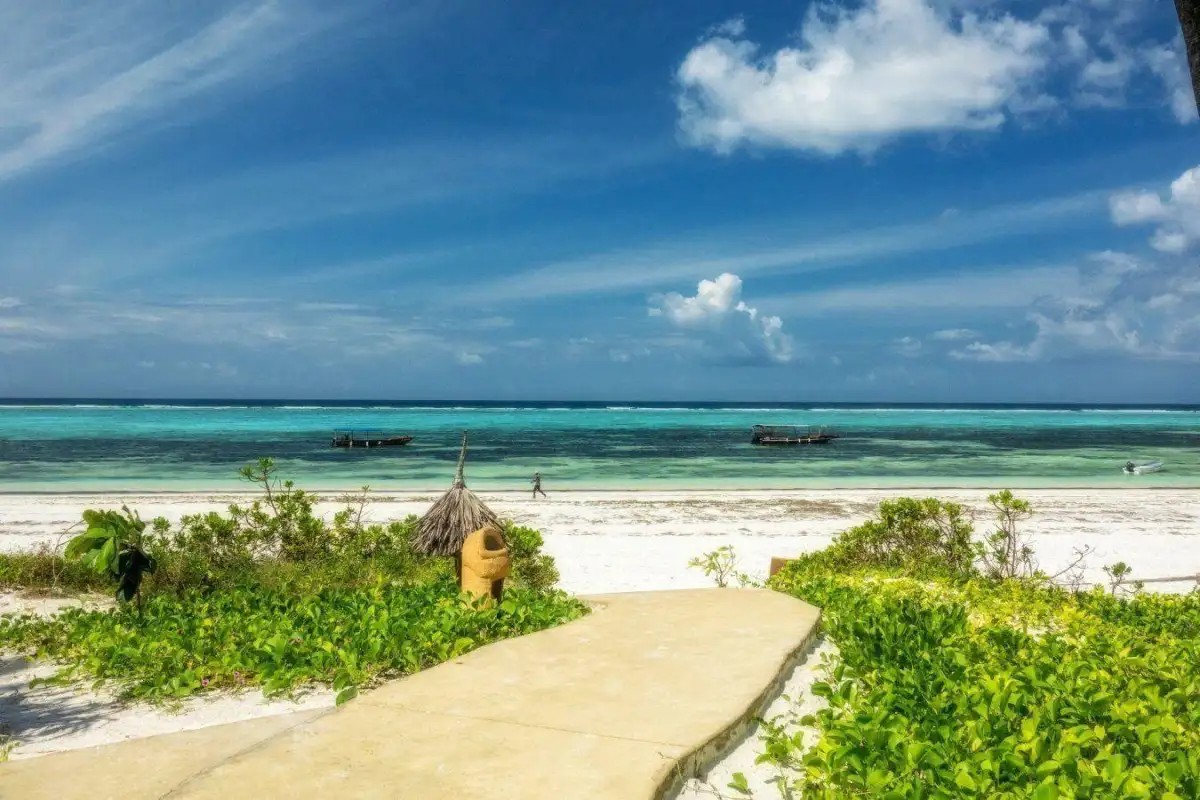 ZANZIBAR QUEEN