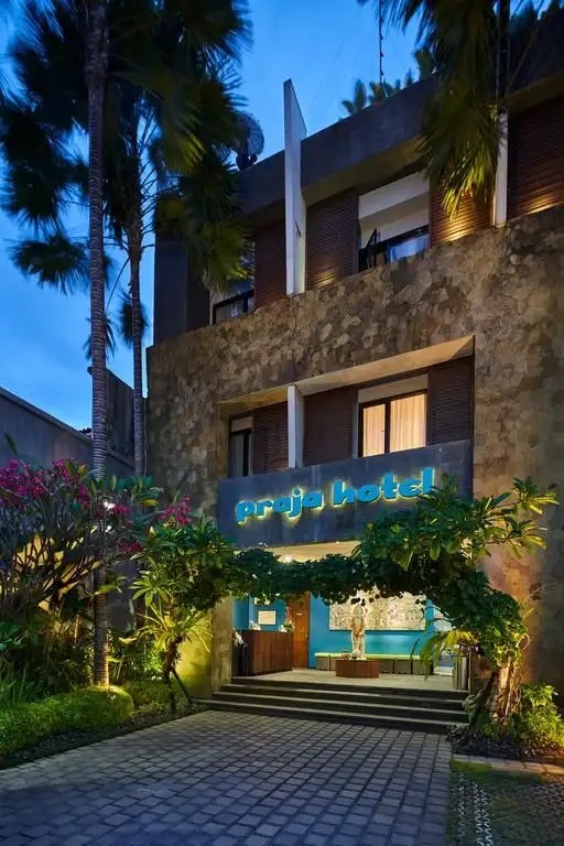 PRAJA HOTEL