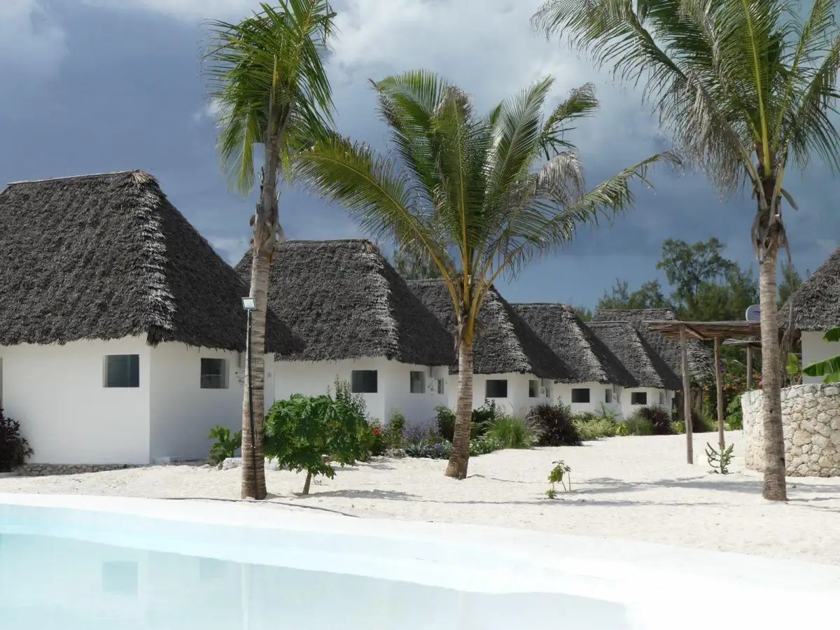 ZANBLUU BEACH HOTEL