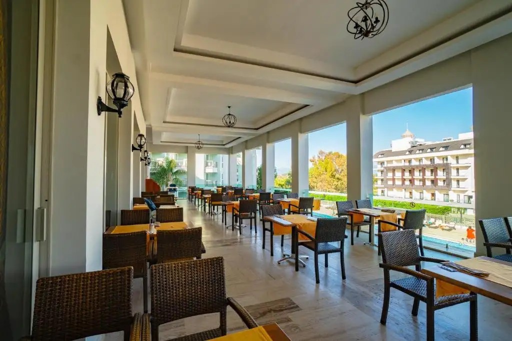ROYAL ATLANTIS SPA & RESORT