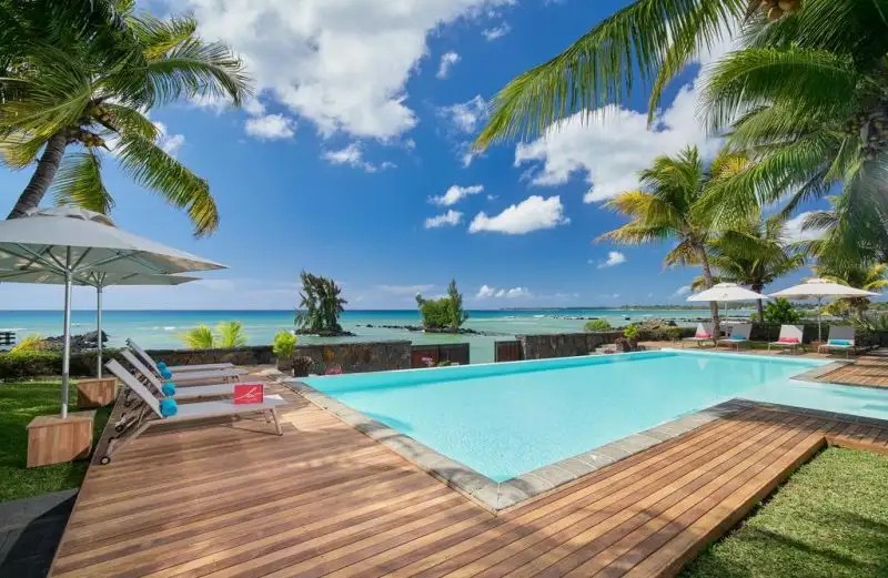 BEL AZUR BEACH RESIDENCE BY LOV