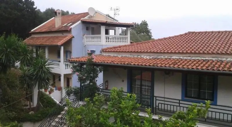 ANDROMACHES HOLIDAY APARTMENTS