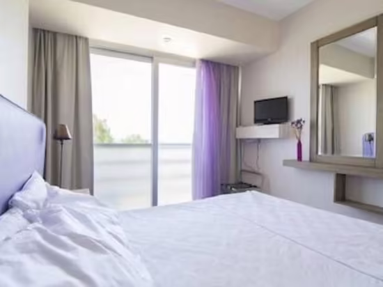 ROOMS SMART LUXURY HOTEL & BEACH
