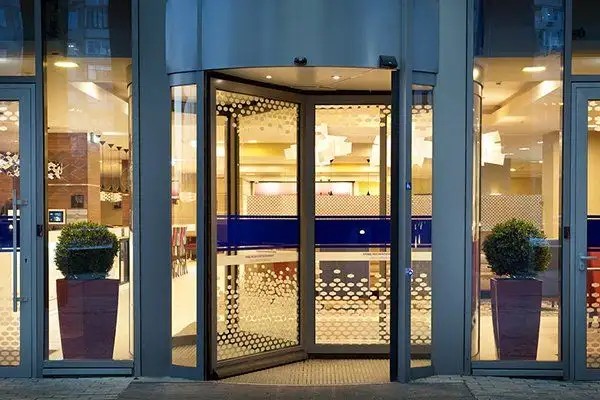 HAMPTON BY HILTON MOSCOW STROGINO