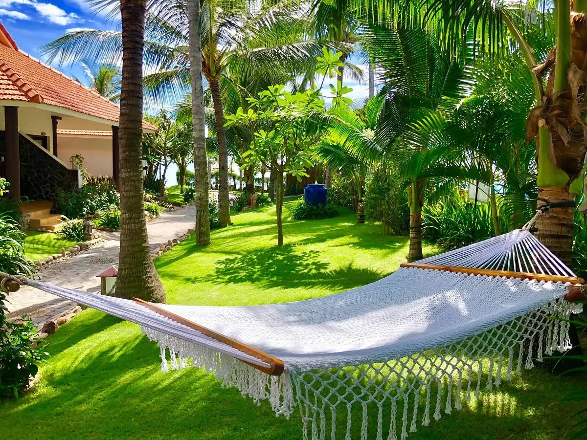 RAVENALA MUINE RESORT