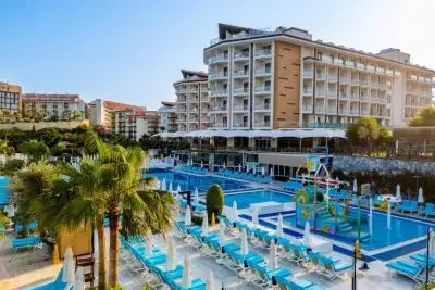 RAMADA RESORT BY WYNDHAM KUSADASI & GOLF