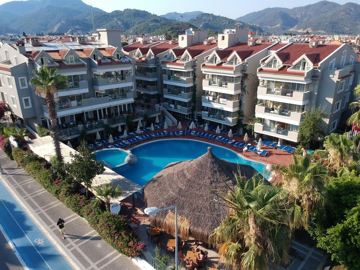 BEGONVILLE HOTEL
