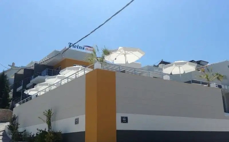 TWINS HOTEL