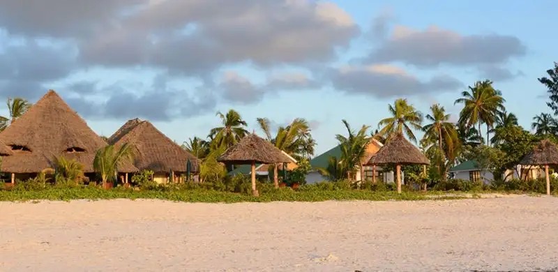 KISIWA ON THE BEACH
