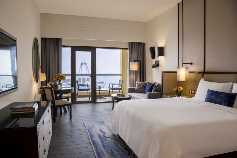 sea front club rotana with balcony