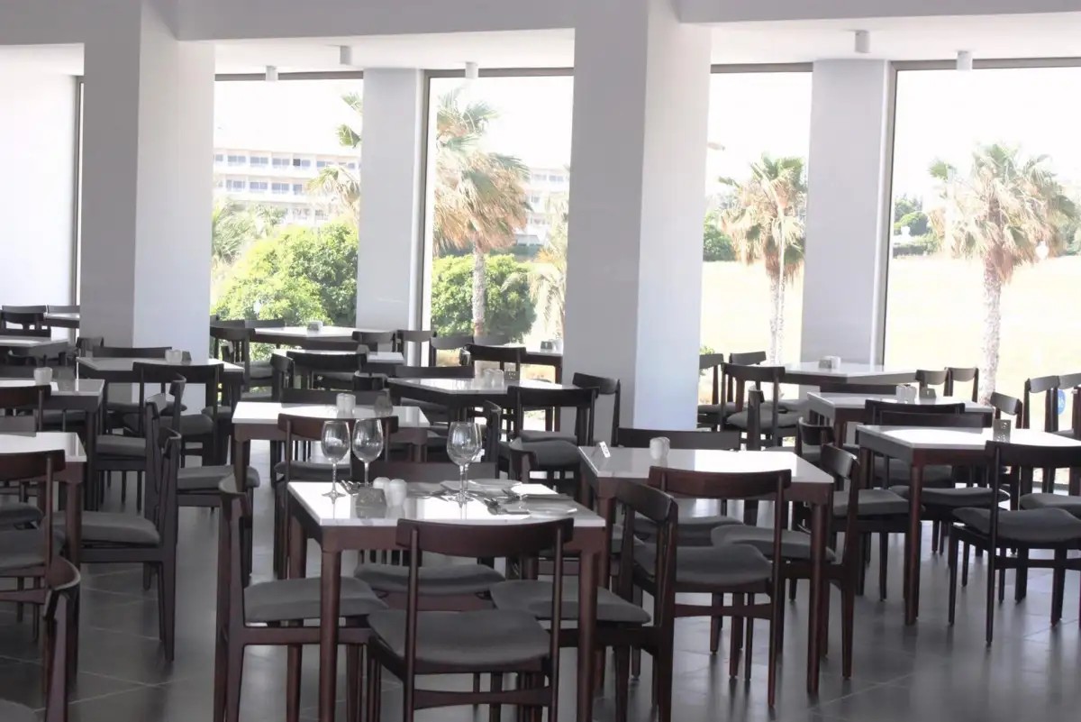 AMPHORA BEACH RESORT & SUITES