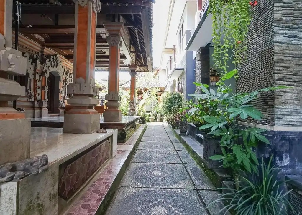 AURORA HOUSE UBUD BY ZUZU