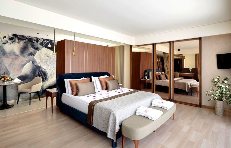 penthouse suite