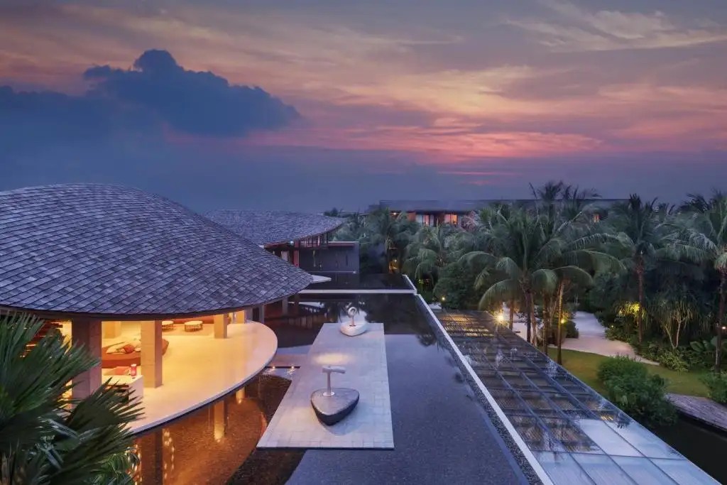 RENAISSANCE PHUKET RESORT & SPA
