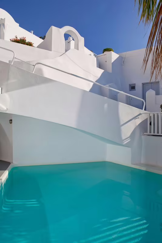CLIFF SIDE SUITES