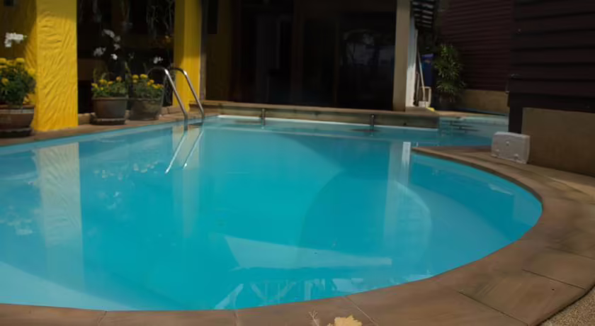 NAITHON BEACH RESORT