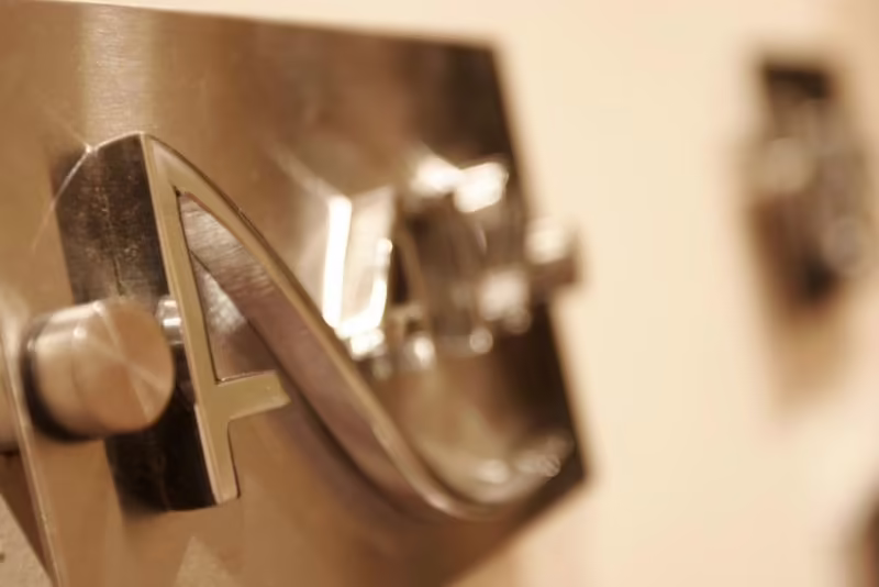 AVNI HOTEL KENSINGTON