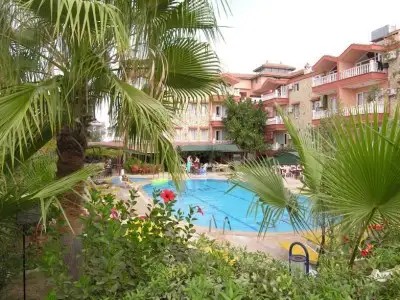 MEDITERRANEAN GARDEN APT