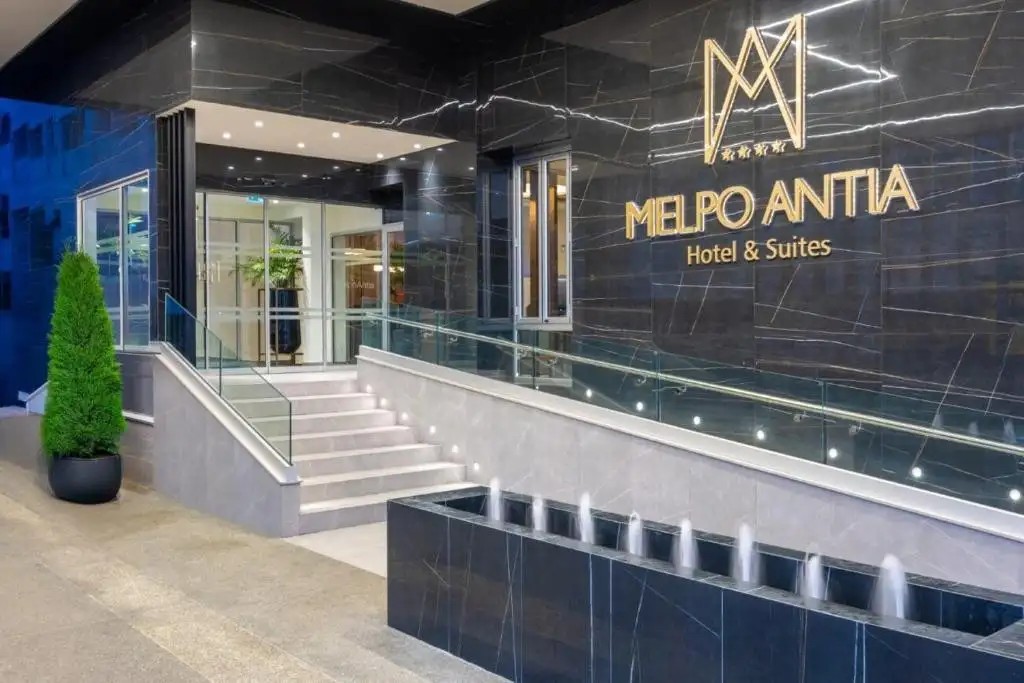 MELPO ANTIA HOTEL & SUITES