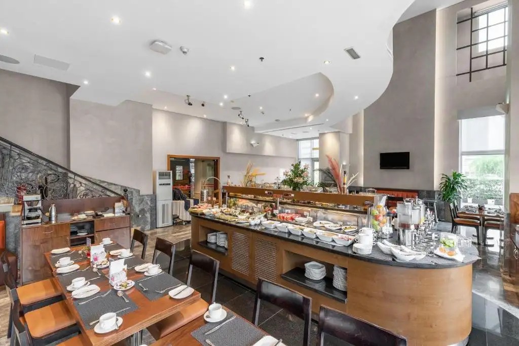 CITY PREMIERE HOTEL APARTMENTS
