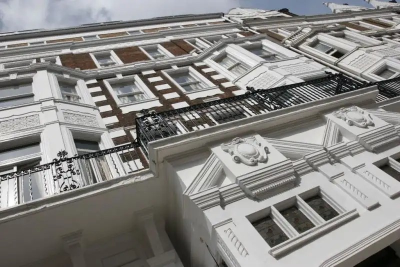 AVNI HOTEL KENSINGTON