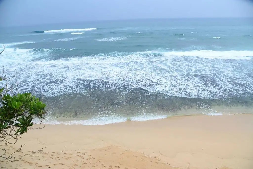 ROCK FORT BEACH RESORT