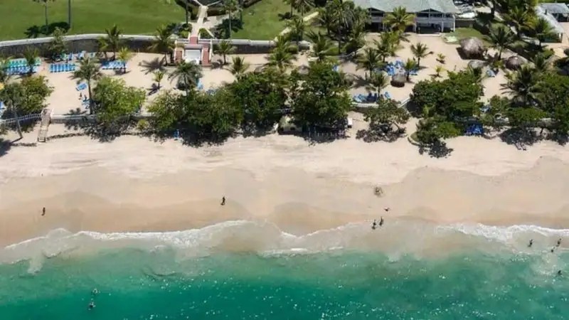 LIFESTYLE TROPICAL BEACH RESORT & SPA