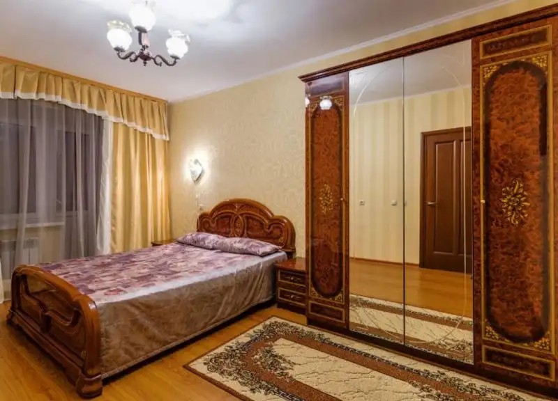 АТЛАНТ НА НИКИТИНСКОЙ