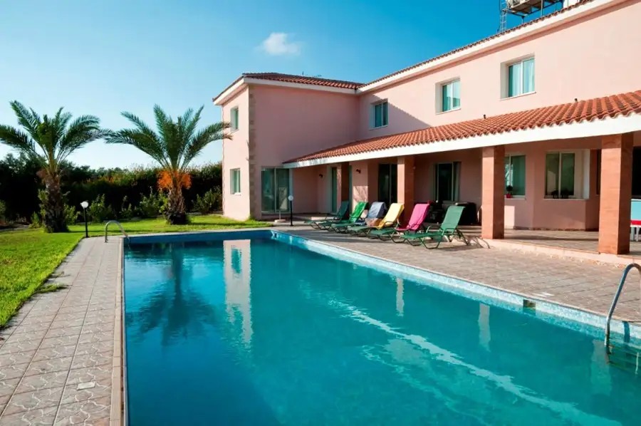 AMALTHIA VILLAS