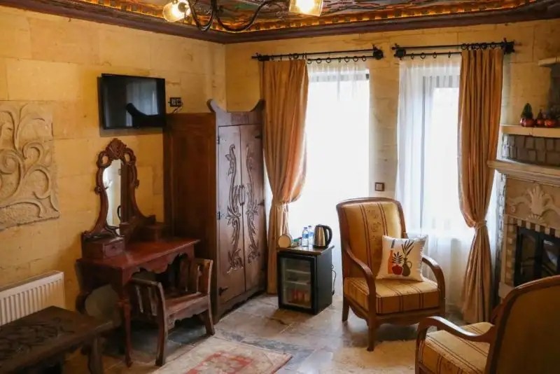 OLIVIA CAVE HOTEL