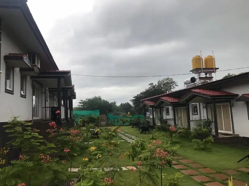 VAGATOR RETREAT BY ASHOKA