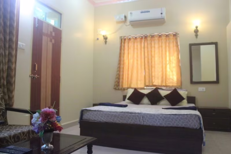SUN N MOON GUEST HOUSE