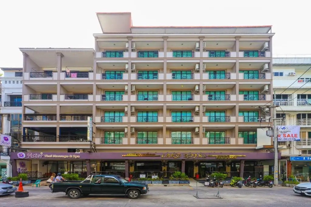 LAND ROYAL RESIDENCE