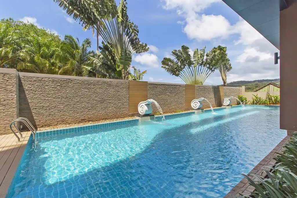 CHIC CONDOTEL KARON