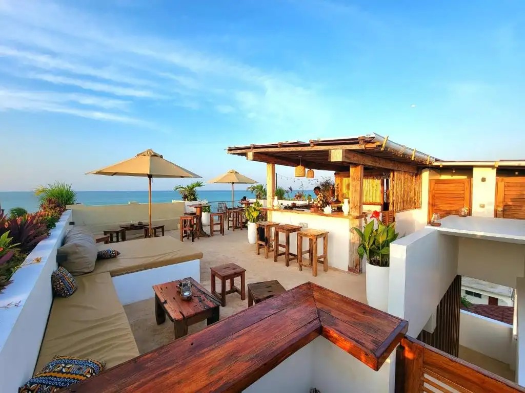 ALUNA BEACH APARTMENTS