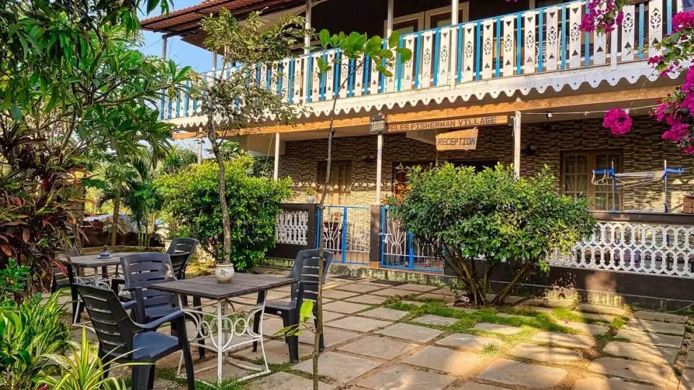 PELES FISHERMAN VILLAGE
