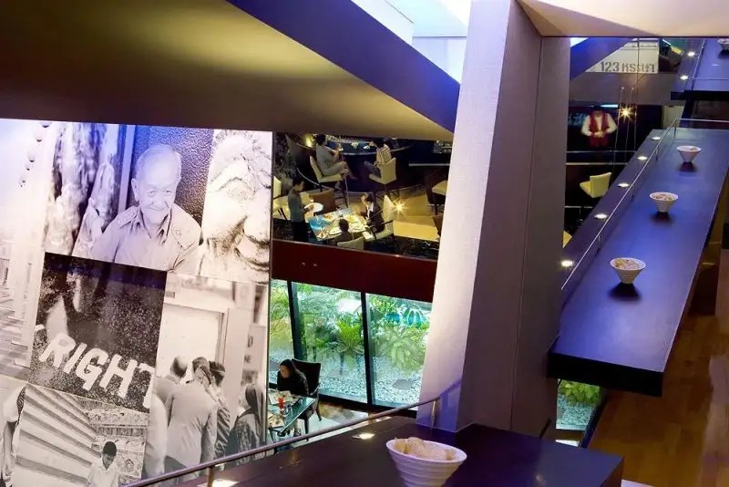 THE ATHENEE HOTEL (EX. PLAZA ATHENEE BANGKOK, A ROYAL MERIDIEN)