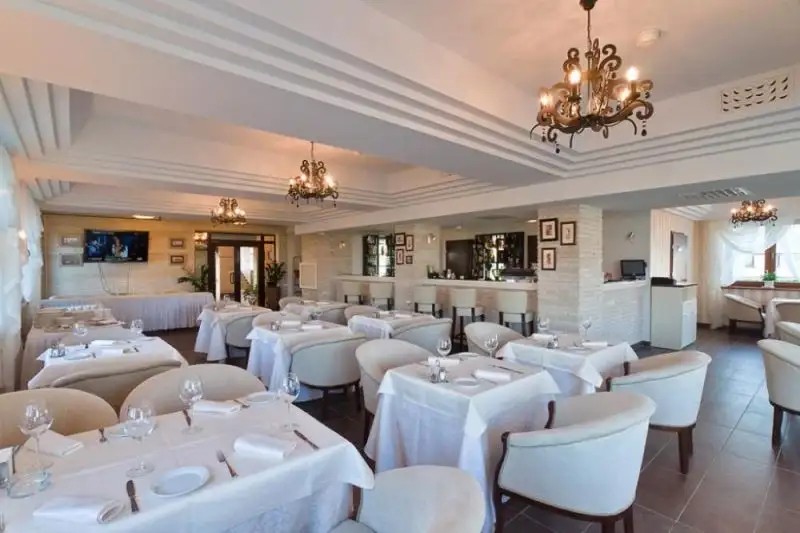 ROBINSON CLUB (РОБИНСОН КЛУБ) 