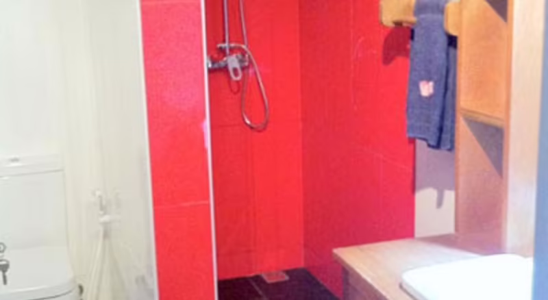 LA TONNELLE GUEST HOUSE