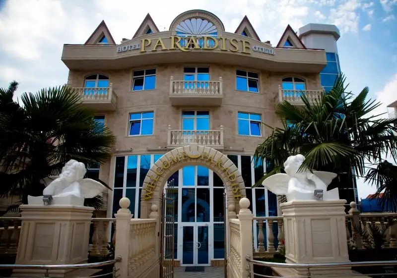 PARADISE HOTEL
