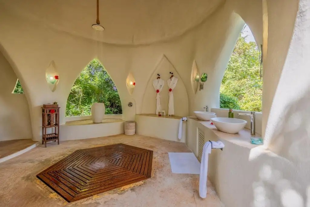 KILINDI ZANZIBAR ADULTS ONLY 16+