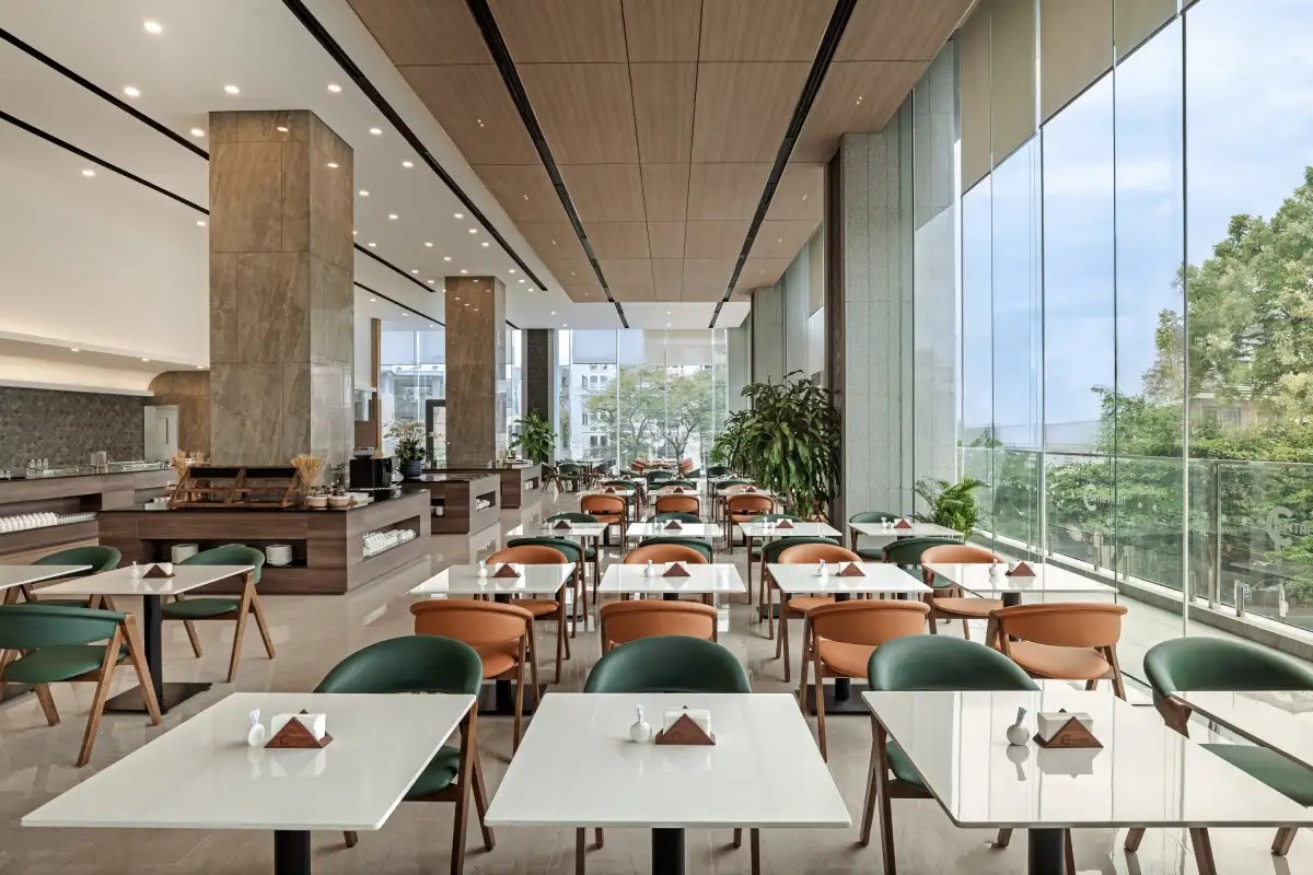 CENTRE POINT HOTEL & RESIDENCE DANANG