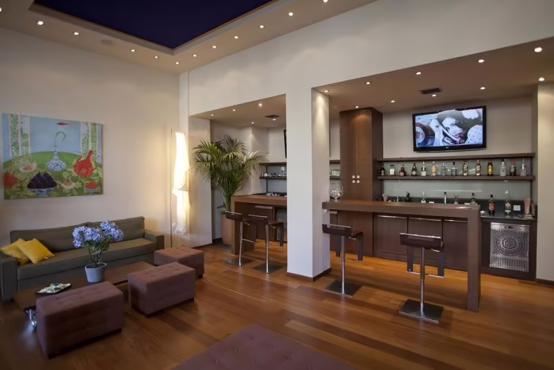 ATHENS CENTER SQUARE