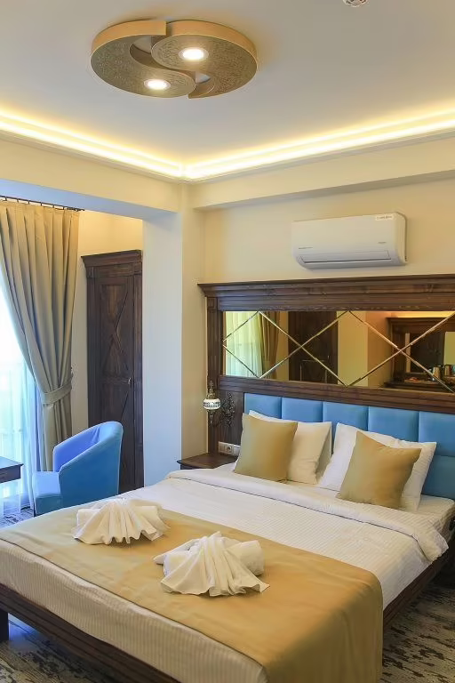 REIS ROYAL HOTEL
