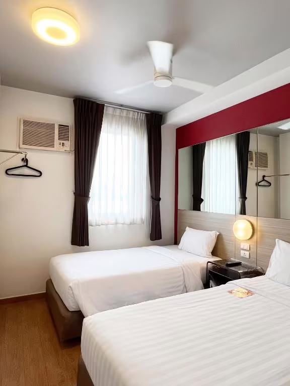 EASY PLANET PATTAYA (EX. RED PLANET)